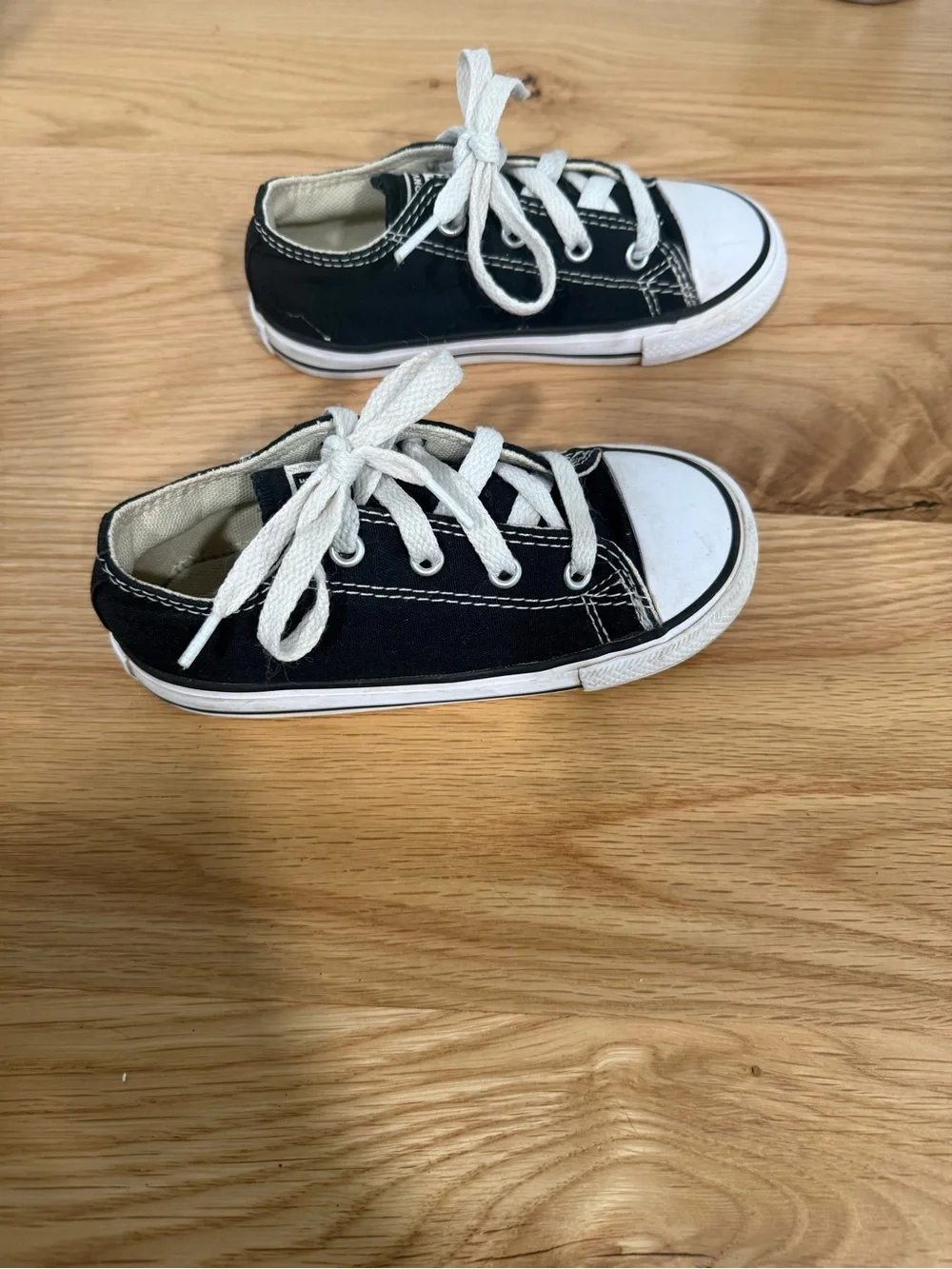 Converse Kids' Classic Low Top Sneakers in Black and White-Toddler 9